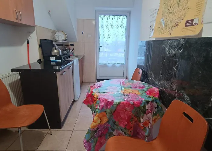 Pod Sosnowym Drzewem Affittacamere *